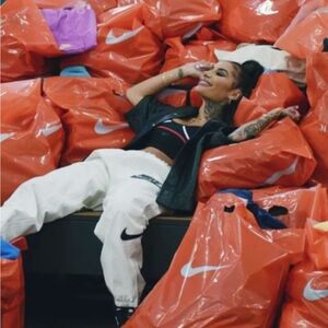 Nike Live Show Dec 5th 5pm cst sneakers men’s women’s kids NEW